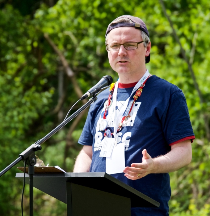 volunteer sharing history on DDO opening day